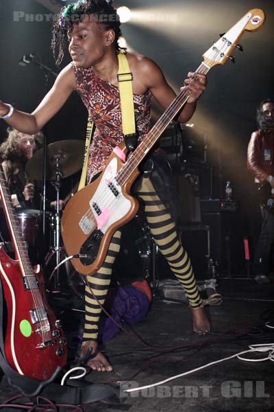 NOISETTES - 2006-04-03 - PARIS - Nouveau Casino - 